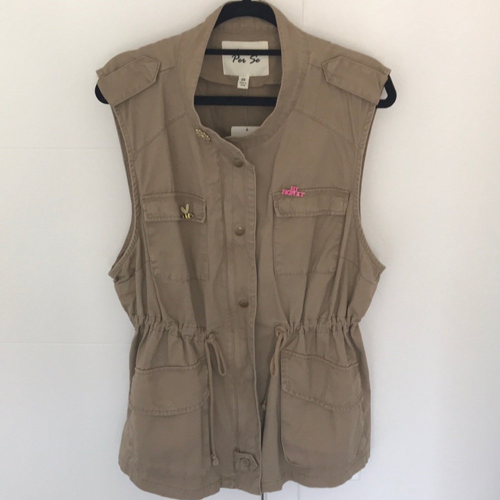 Sleeveless jacket by Per Se